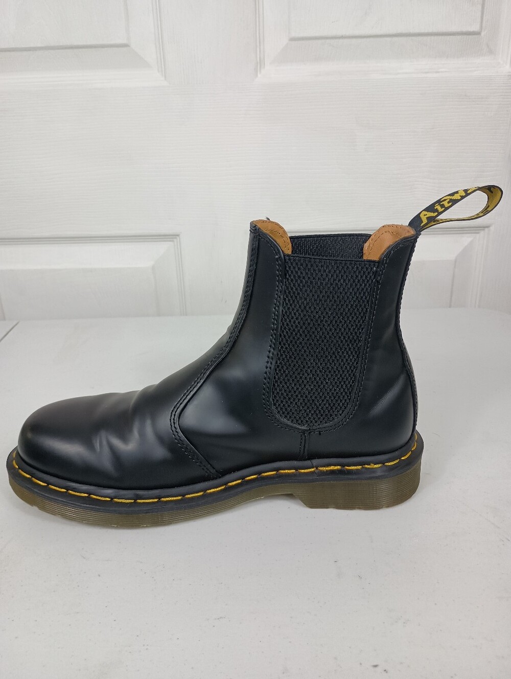 Dr Martens Chelsea Boots Womens 8 Black Leather Yellow Stitch Pull On 2976 - Picture 6 of 16